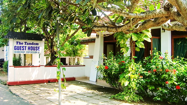 Tandem-Guesthouse-Hikkaduwa-Sri-Lanka